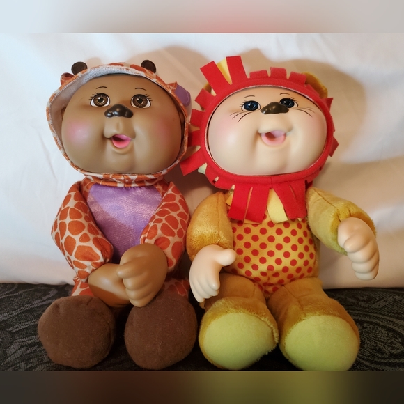 CABBAGE PATCH Dolls Giraffe Baby & Lion Baby - Super Cute - Picture 1 of 7